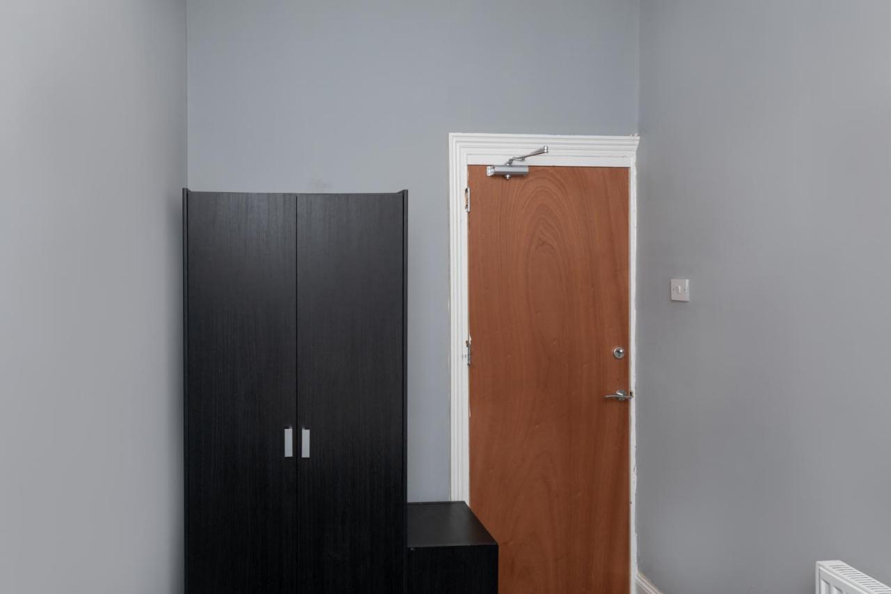City Centre Large Luxury Rooms Free Parking غيتْسْهيد المظهر الخارجي الصورة