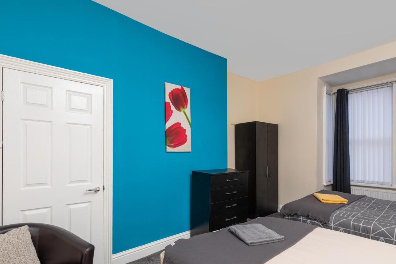 City Centre Large Luxury Rooms Free Parking غيتْسْهيد المظهر الخارجي الصورة